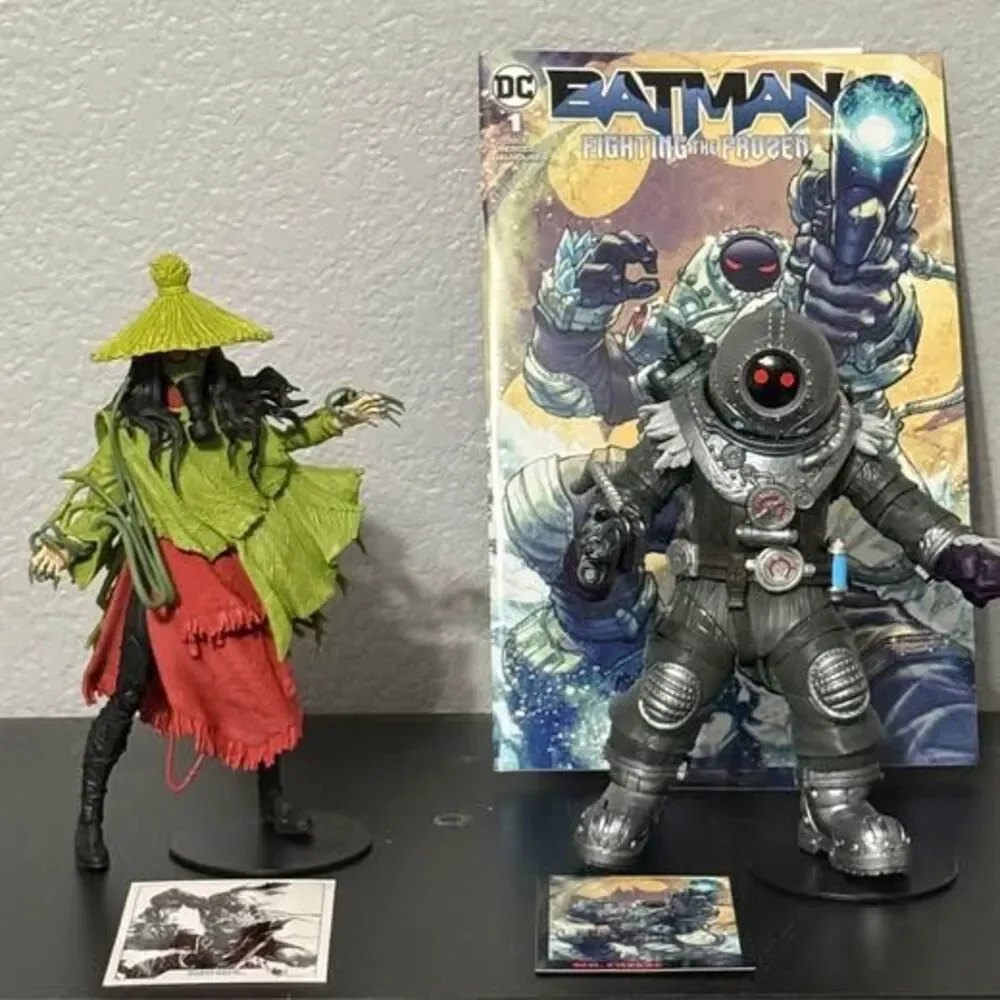 McFarlane DC Multiverse Scarecrow & Mr. Freeze Action Figures